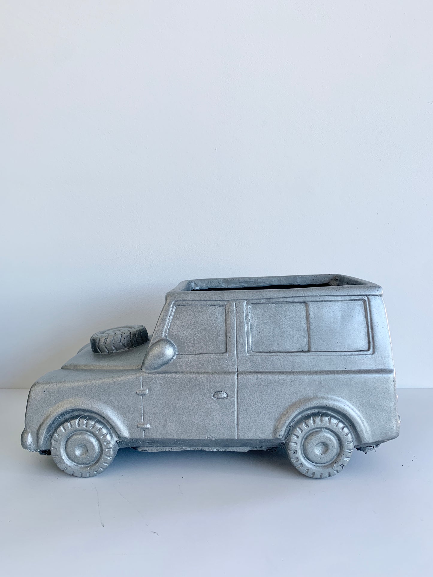 Silver Landrover Antique Pot