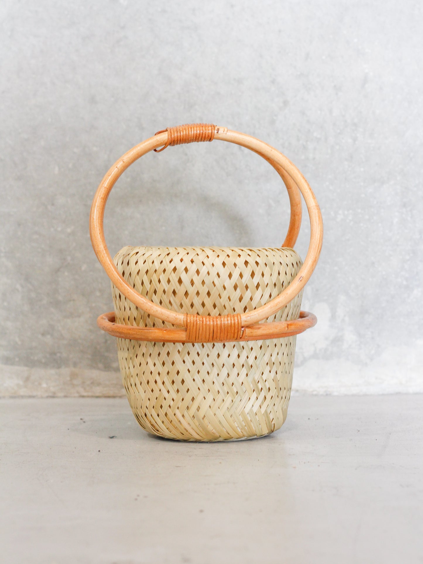 Small rattan hanging basket