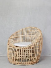 Load image into Gallery viewer, Luna chair